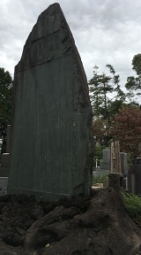 青山墓地3.jpg