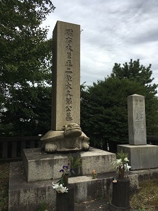 青山墓地7.jpg