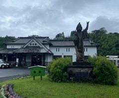 飫肥駅.jpg